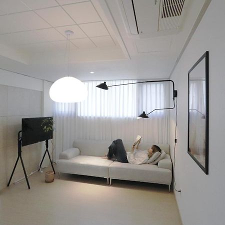 Lovely House Hongdae Apartment Seoul Exterior photo